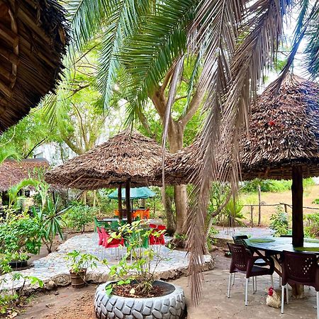 Papillon Garden Bar Villas แบมเบอรี ภายนอก รูปภาพ