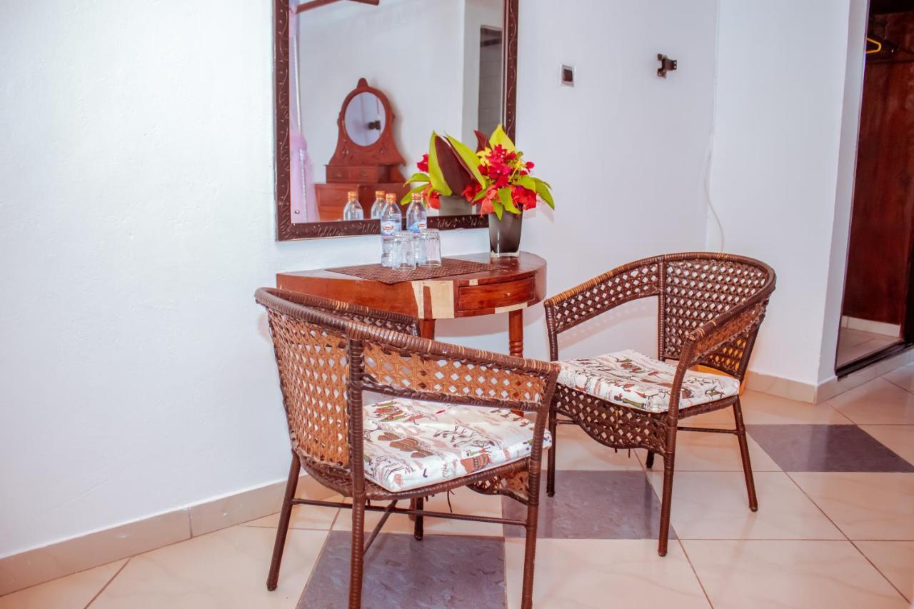 Papillon Garden Bar Villas แบมเบอรี ภายนอก รูปภาพ