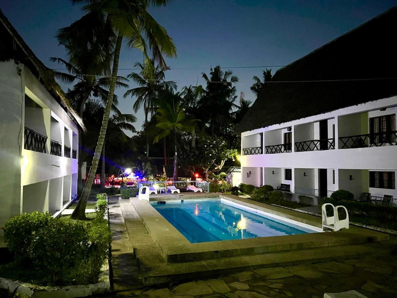 Papillon Garden Bar Villas แบมเบอรี ภายนอก รูปภาพ