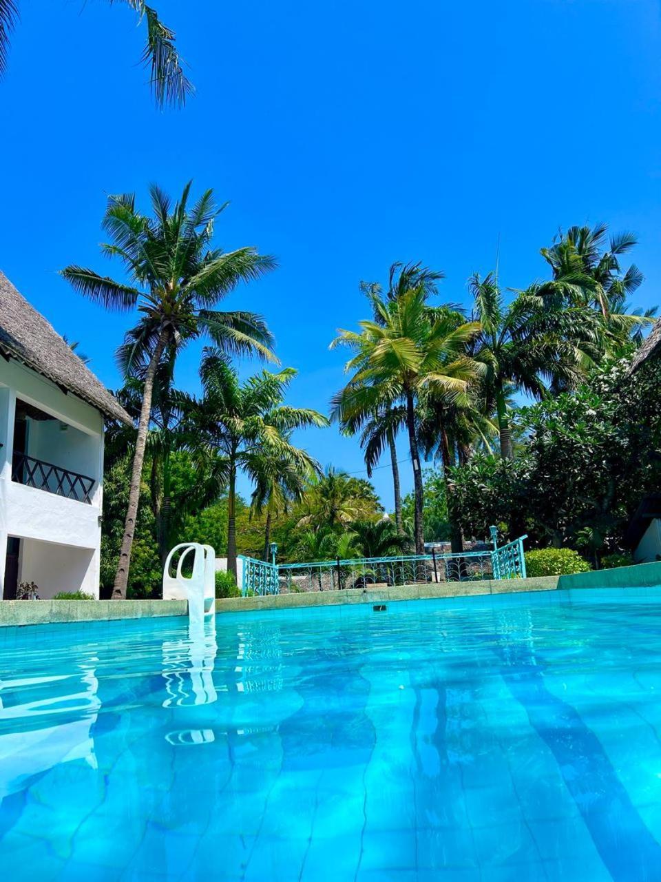 Papillon Garden Bar Villas แบมเบอรี ภายนอก รูปภาพ